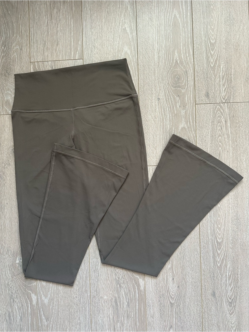 Lululemon Leggings Align High-Rise Ribbed Mini-Flare Pant W5GA8S Taupe Sz 8